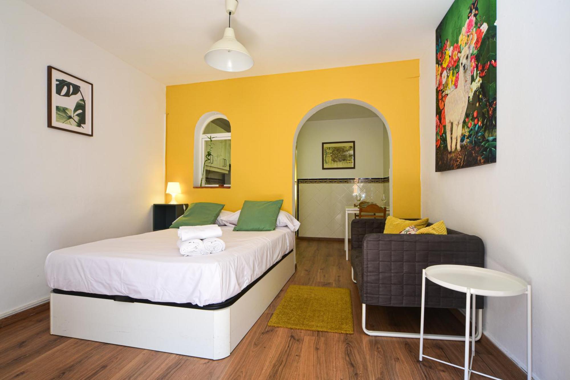 El Prado Historic Center Apartment Madrid Exterior photo