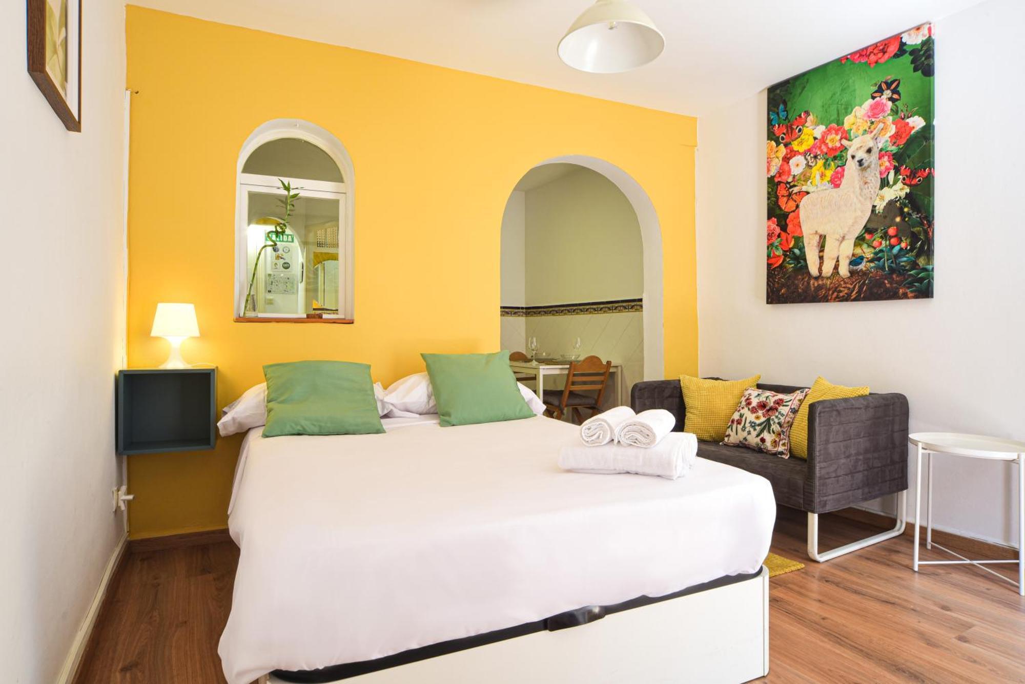El Prado Historic Center Apartment Madrid Exterior photo